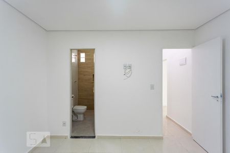 Suíte de casa para alugar com 2 quartos, 70m² em Bonfim, Osasco