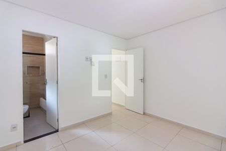 Suíte de casa à venda com 2 quartos, 70m² em Bonfim, Osasco