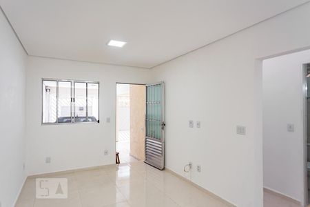 Sala de casa para alugar com 2 quartos, 70m² em Bonfim, Osasco