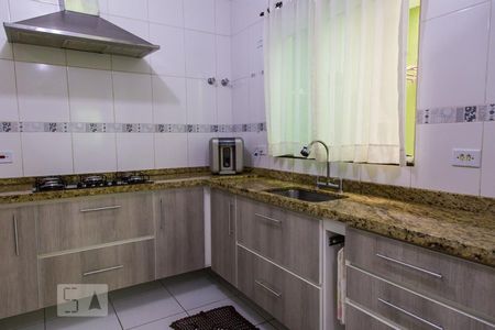 Cozinha de casa de condomínio à venda com 2 quartos, 110m² em Vila Medeiros, São Paulo