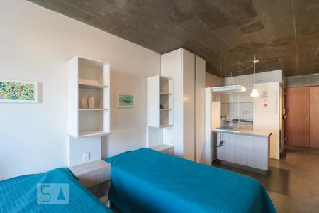 Quarto de kitnet/studio para alugar com 1 quarto, 30m² em Vila Indiana, São Paulo