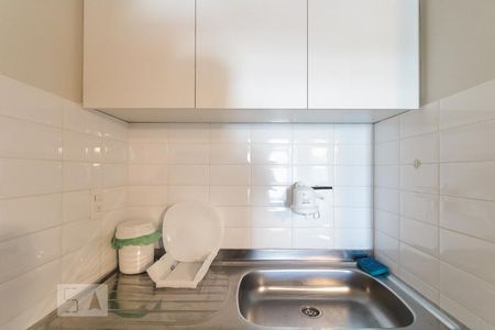 Cozinha de kitnet/studio para alugar com 1 quarto, 30m² em Vila Indiana, São Paulo