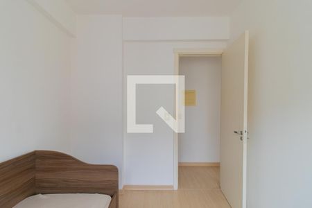 Quarto 1 de apartamento para alugar com 3 quartos, 66m² em Santo Antônio, Porto Alegre