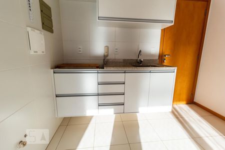 Cozinha - Armários de kitnet/studio para alugar com 1 quarto, 30m² em Sul (águas Claras), Brasília