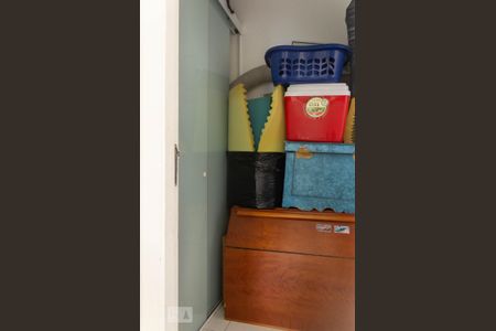 Apartamento à venda com 185m², 3 quartos e 3 vagas Apartamento à venda com 185m², 3 quartos e 3 vagasQuarto de Serviço