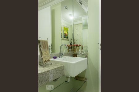 Apartamento à venda com 185m², 3 quartos e 3 vagas Apartamento à venda com 185m², 3 quartos e 3 vagasLavabo