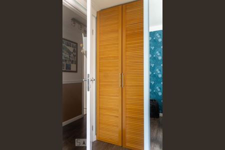 Apartamento à venda com 185m², 3 quartos e 3 vagas Apartamento à venda com 185m², 3 quartos e 3 vagasSuíte 2