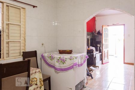 Cozinha de casa à venda com 4 quartos, 200m² em Harmonia, Canoas