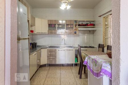 Cozinha de casa à venda com 4 quartos, 200m² em Harmonia, Canoas