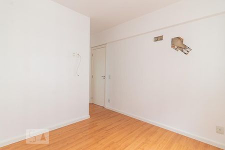 Suíte 1 de apartamento à venda com 2 quartos, 68m² em Vila Ipiranga, Porto Alegre