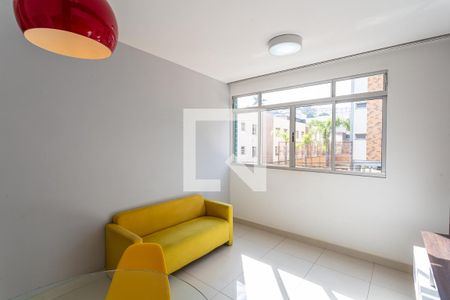 Sala de apartamento para alugar com 2 quartos, 62m² em Serra, Belo Horizonte