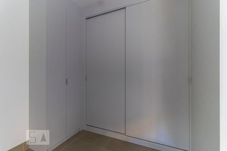 Studio - Quarto de kitnet/studio para alugar com 1 quarto, 39m² em Centro, Campinas