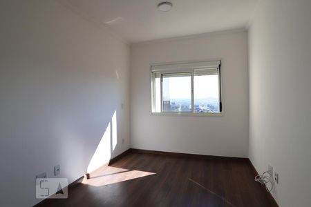 Suíte de apartamento para alugar com 1 quarto, 68m² em Jardim Tupanci, Barueri