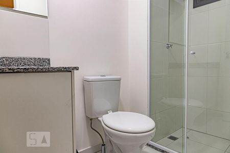 Banheiro de kitnet/studio para alugar com 1 quarto, 30m² em Consolação, São Paulo