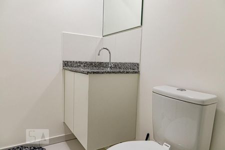 Banheiro de kitnet/studio para alugar com 1 quarto, 30m² em Consolação, São Paulo