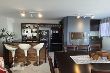 Apartamento à venda com 217m², 2 quartos e 2 vagas Apartamento à venda com 217m², 2 quartos e 2 vagasEspaço Gourmet cobertura