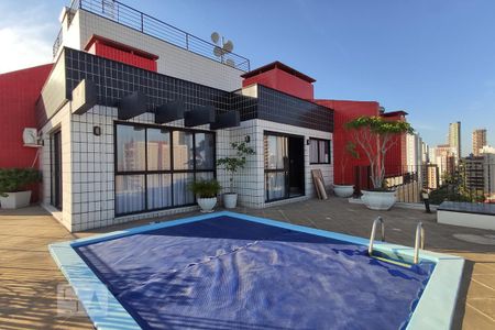 Apartamento à venda com 217m², 2 quartos e 2 vagas Apartamento à venda com 217m², 2 quartos e 2 vagasCobertura piscina