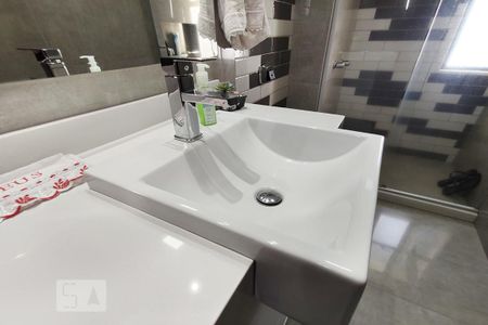 Apartamento à venda com 217m², 2 quartos e 2 vagas Apartamento à venda com 217m², 2 quartos e 2 vagasBanheiro 1