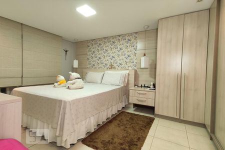 Apartamento à venda com 217m², 2 quartos e 2 vagas Apartamento à venda com 217m², 2 quartos e 2 vagasQuarto 2 suíte