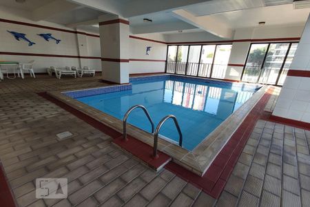 Apartamento à venda com 217m², 2 quartos e 2 vagas Apartamento à venda com 217m², 2 quartos e 2 vagasÁrea comum - Piscina