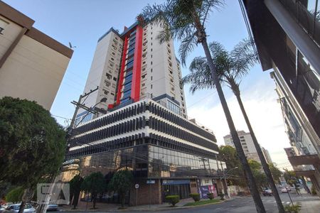 Apartamento à venda com 217m², 2 quartos e 2 vagas Apartamento à venda com 217m², 2 quartos e 2 vagasFachada do Prédio