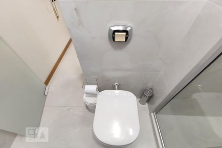 Apartamento à venda com 217m², 2 quartos e 2 vagas Apartamento à venda com 217m², 2 quartos e 2 vagasBanheiro Quarto 2 suíte