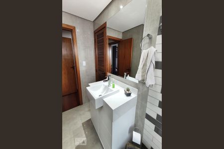 Apartamento à venda com 217m², 2 quartos e 2 vagas Apartamento à venda com 217m², 2 quartos e 2 vagasBanheiro 1