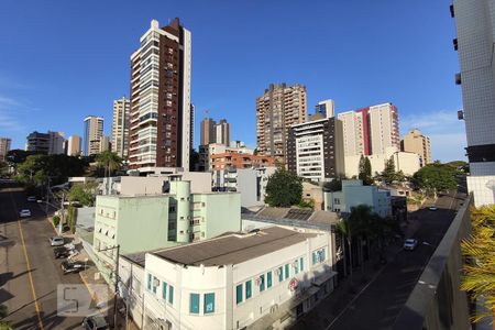 Apartamento à venda com 217m², 2 quartos e 2 vagas Apartamento à venda com 217m², 2 quartos e 2 vagasVista Playground