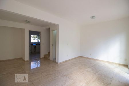 Sala de casa de condomínio à venda com 3 quartos, 95m² em Jardim Colônia, Jundiaí