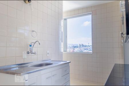 Cozinha de apartamento para alugar com 2 quartos, 65m² em Vila Celeste, São Paulo