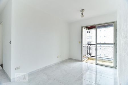 Sala de apartamento para alugar com 2 quartos, 50m² em Vila Guarani (zona Sul), São Paulo