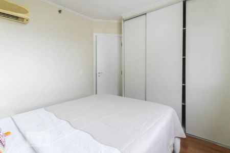 Quarto 1 de apartamento para alugar com 1 quarto, 56m² em Vila Olímpia, São Paulo