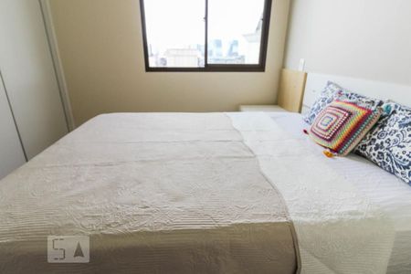 Quarto 1 de apartamento para alugar com 1 quarto, 56m² em Vila Olímpia, São Paulo