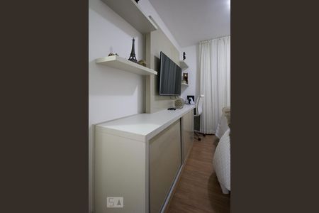 Suite de apartamento à venda com 2 quartos, 70m² em Cristo Redentor, Porto Alegre