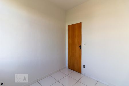 Quarto 2 de apartamento para alugar com 3 quartos, 58m² em Santo André, Belo Horizonte