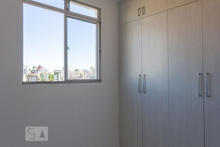 Quarto suite de apartamento para alugar com 3 quartos, 62m² em Jardim Alvorada, Belo Horizonte