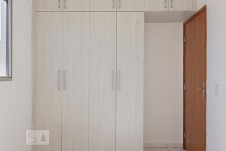 Quarto 2 de apartamento para alugar com 3 quartos, 62m² em Jardim Alvorada, Belo Horizonte