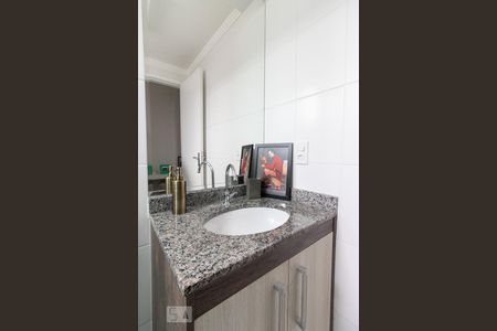 Banheiro da Suíte de apartamento à venda com 2 quartos, 59m² em Jardim Flor da Montanha, Guarulhos