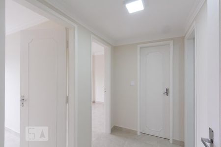 Corredor de apartamento para alugar com 3 quartos, 107m² em Itaim Bibi, São Paulo