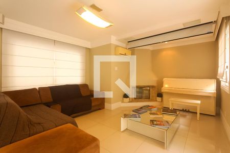 Sala de casa de condomínio para alugar com 4 quartos, 260m² em Boa Vista, Porto Alegre
