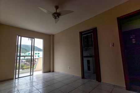 Sala de apartamento para alugar com 2 quartos, 60m² em Jardim Sulacap, Rio de Janeiro