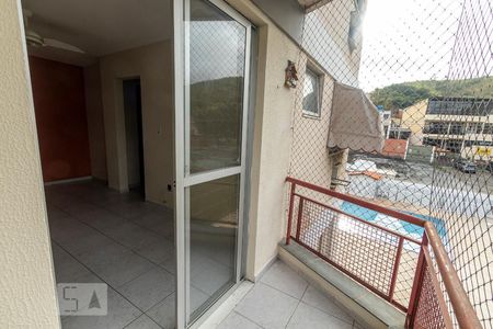 Detalhe Varanda da Sala de apartamento para alugar com 2 quartos, 60m² em Jardim Sulacap, Rio de Janeiro