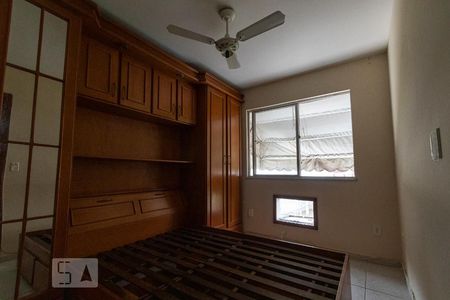 Quarto 1 de apartamento para alugar com 2 quartos, 60m² em Jardim Sulacap, Rio de Janeiro