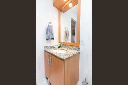 Apartamento à venda com 80m², 3 quartos e 2 vagas Apartamento à venda com 80m², 3 quartos e 2 vagasBanheiro