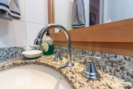 Apartamento à venda com 80m², 3 quartos e 2 vagas Apartamento à venda com 80m², 3 quartos e 2 vagasBanheiro