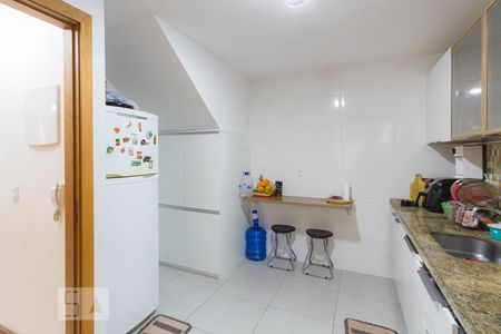 Cozinha de casa de condomínio para alugar com 3 quartos, 87m² em Anil, Rio de Janeiro