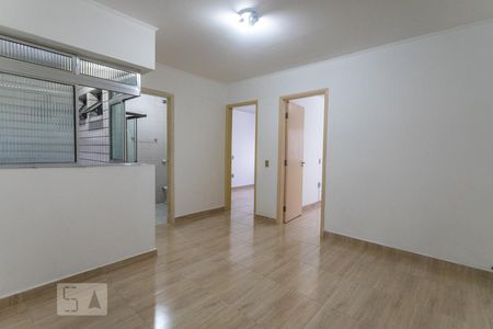 Sala de apartamento para alugar com 2 quartos, 70m² em Vila Romana, São Paulo