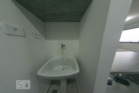 Detalhe da area de serviço de kitnet/studio para alugar com 1 quarto, 30m² em Centro, Curitiba