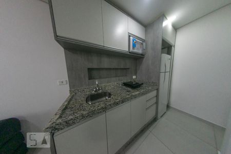 Cozinha de kitnet/studio para alugar com 1 quarto, 30m² em Centro, Curitiba