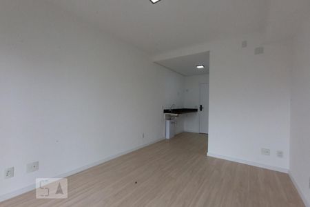 Sala/Quarto de kitnet/studio à venda com 1 quarto, 24m² em Indianópolis, São Paulo